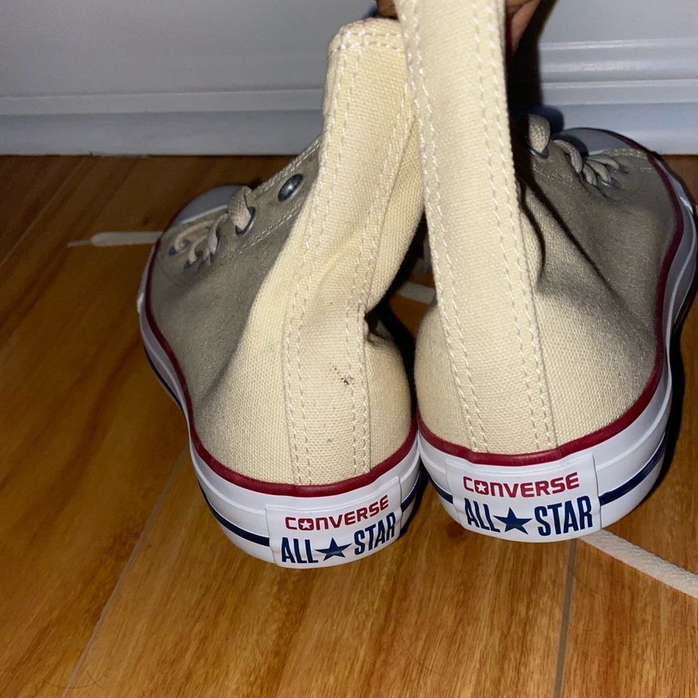 Converse All-Star Size 7 - image 2